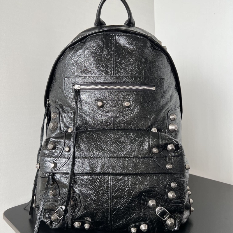 Ba*len*cia*ga backpacks